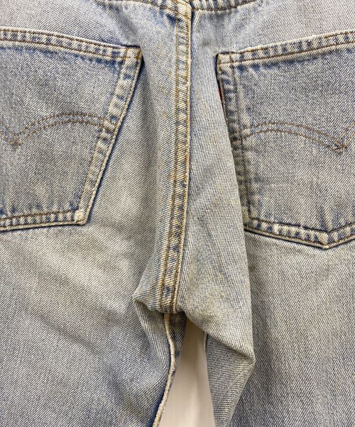 LEVI'S（リーバイス）LEVI'S (リーバイス) ヴィンテージデニムパンツ/ボタン裏6/ ポケットチェーンステッチ /収縮率10％ /赤耳 ブルー サイズ:ケアタグ印字薄れの為、サイズ不明の古着・服飾アイテム