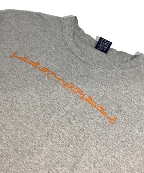 stussy（ステューシー）stussy (ステューシー) アラビアプリントTシャツ グレー サイズ:Lの古着・服飾アイテム