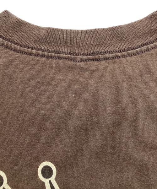 stussy（ステューシー）stussy (ステューシー) BIG ASS GEARプリントTシャツ ブラウン サイズ:Lの古着・服飾アイテム