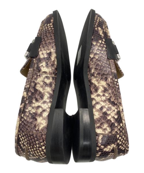 MICHAEL KORS（マイケル・コース）MICHAEL KORS (マイケルコース) パイソンローファー/40R2APFP2E ベージュ×ブラック サイズ:7　1/2の古着・服飾アイテム