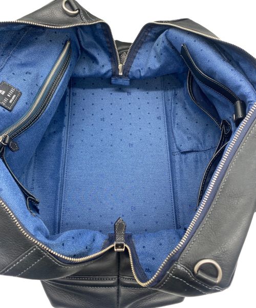 FIVEWOODS（ファイブウッズ）FIVEWOODS (ファイブウッズ) PLATEAUレザーボストンバッグ ブラックの古着・服飾アイテム