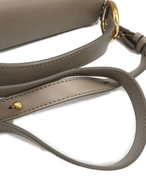 Chloe（クロエ）Chloe (クロエ) chloe c ショルダーバッグ/CHC19WS199A3723W グレーの古着・服飾アイテム