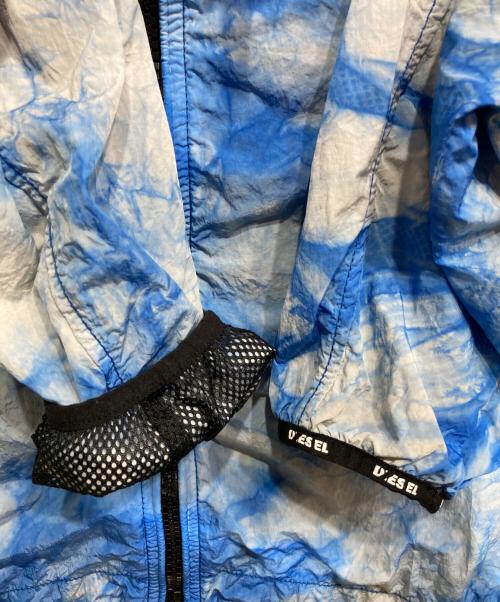 DIESEL（ディーゼル）DIESEL (ディーゼル) タイダイ染めナイロンシワ加工マウンテンパーカー ブルー サイズ:Sの古着・服飾アイテム