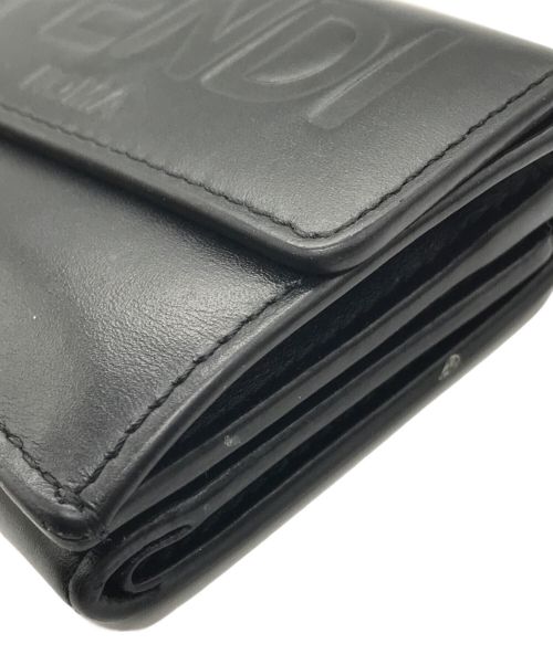 FENDI（フェンディ）FENDI (フェンディ) ROMA MICRO TRIFOLD WALLET/8M0395 AAYZ ブラックの古着・服飾アイテム
