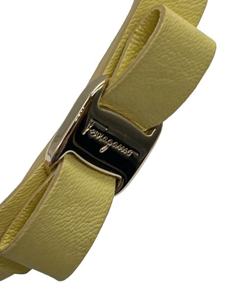 Salvatore Ferragamo（サルヴァトーレ フェラガモ）Salvatore Ferragamo (サルヴァトーレ フェラガモ) ヴァラリボン レザーブレスレット イエローの古着・服飾アイテム