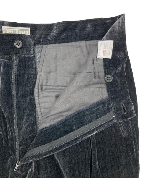 CLOSED UOMO（クローズド ウオモ）CLOSED UOMO (クローズド ウオモ) ツータックベロアパンツ ブラック サイズ:50の古着・服飾アイテム