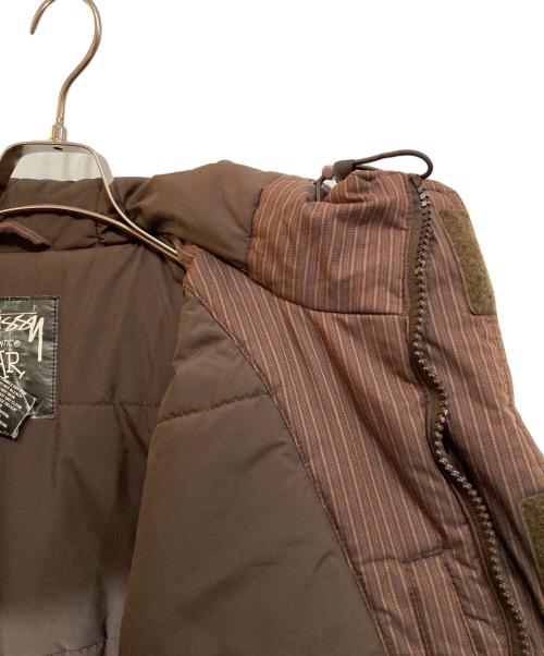 stussy（ステューシー）stussy (ステューシー) サーモライトストライプ中綿ジャケット ブラウン サイズ:Mの古着・服飾アイテム