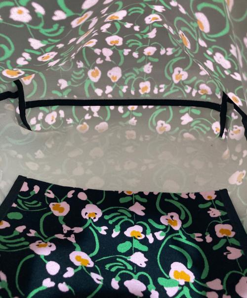 marimekko（マリメッコ）marimekko (マリメッコ) Erika Nurmu backpack ブラック×ピンクの古着・服飾アイテム