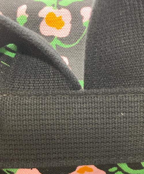 marimekko（マリメッコ）marimekko (マリメッコ) Erika Nurmu backpack ブラック×ピンクの古着・服飾アイテム