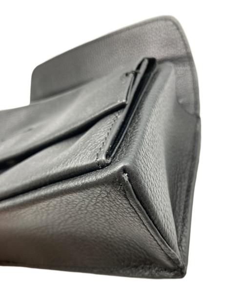 ear PAPILLONNER（イアパピヨネ）ear PAPILLONNER (イアパピヨネ) レザーフラップショルダーバッグ ブラックの古着・服飾アイテム