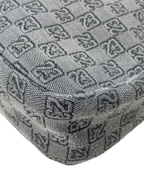 JORDAN（ジョーダン）JORDAN (ジョーダン) MONOGRAM MINI MESSENGER BAG/MA0760-G9Q グレーの古着・服飾アイテム