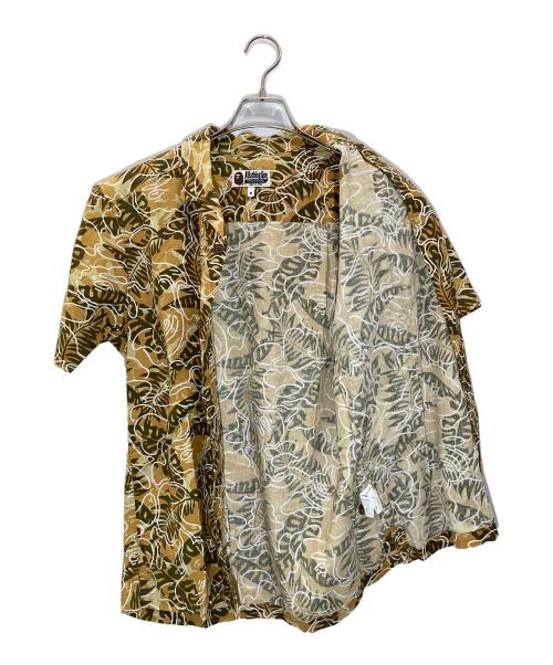 A BATHING APE（ア ベイシング エイプ）A BATHING APE (ア ベイシング エイプ) TROPICAL CAMO ALOHA SHIRT イエロー サイズ:Mの古着・服飾アイテム