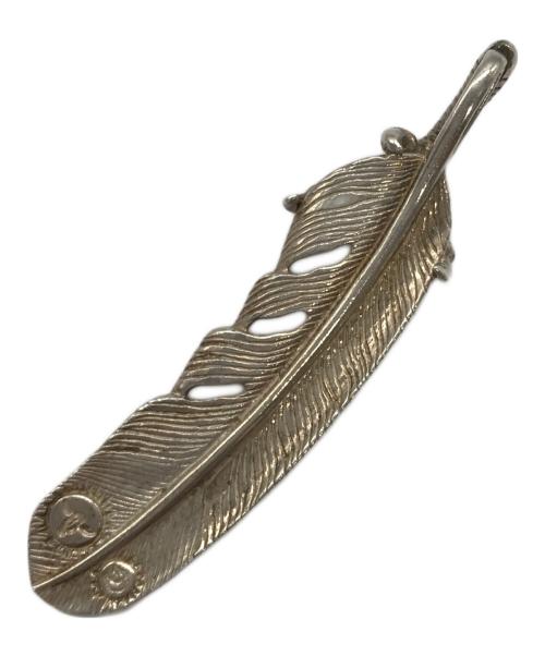 Tady & King（タディアンドキング）Tady & King (タディアンドキング) 銀爪フェザーペンダントトップ シルバーの古着・服飾アイテム