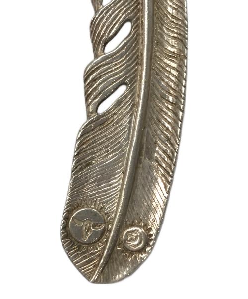 Tady & King（タディアンドキング）Tady & King (タディアンドキング) 銀爪フェザーペンダントトップ シルバーの古着・服飾アイテム