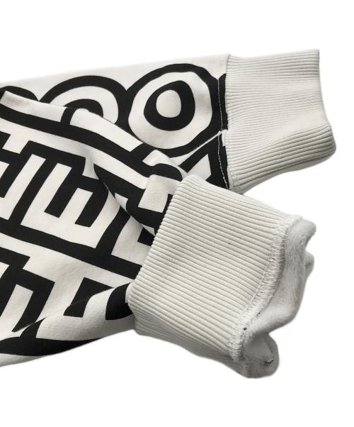 FENDI（フェンディ）FENDI (フェンディ) MARC JACOBS (マーク ジェイコブス) 総柄クルーネックスウェット/FY3938 AM14 ホワイト×ブラック サイズ:Mの古着・服飾アイテム