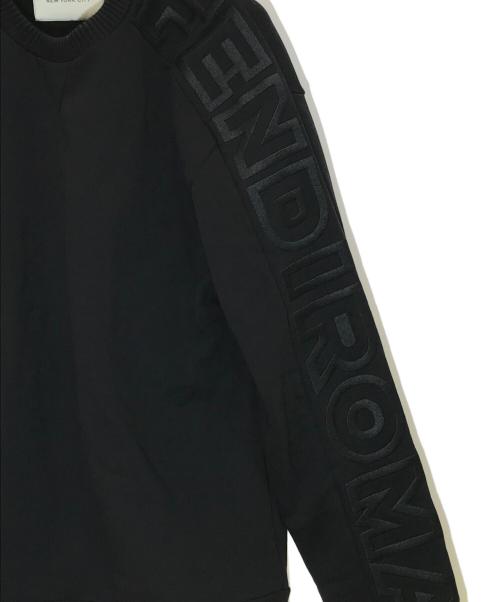 FENDI（フェンディ）FENDI (フェンディ) MARC JACOBS (マーク ジェイコブス) 袖ロゴオーバーサイズスウェット/FAF673 ブラック サイズ:SIZE XSの古着・服飾アイテム
