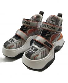 LOUIS VUITTON（ルイ ヴィトン）の古着「LV Archlight 2.0 Platform Sneaker "Orange"」｜グレー×オレンジ
