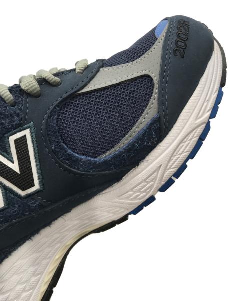 NEW BALANCE（ニューバランス）NEW BALANCE (ニューバランス) INVINCIBLER N.HOOLYWOOD (エヌ ハリウッド) ローカットスニーカー/M2002RXH ネイビー サイズ:26.5の古着・服飾アイテム