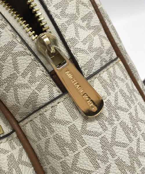 MICHAEL KORS（マイケル・コース）MICHAEL KORS (マイケルコース) ABBEY BACKPACK/35F8GAYB2B ホワイト×ブラウンの古着・服飾アイテム