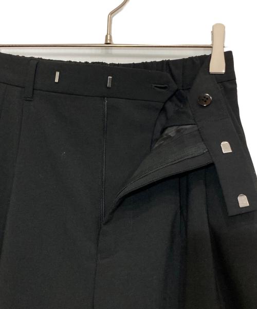 FRAMeWORK（フレームワーク）FRAMeWORK (フレームワーク) ウォッシャブルTWタックワイドパンツ/24030220314130 ブラック サイズ:34の古着・服飾アイテム