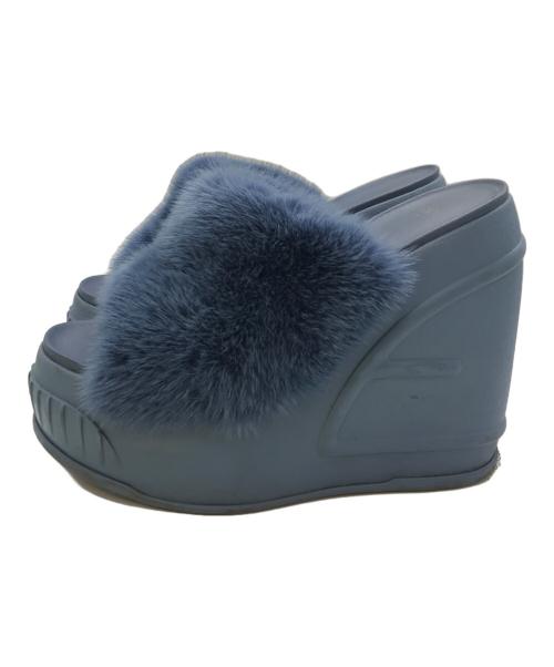 FENDI（フェンディ）FENDI (フェンディ) ファー厚底スライドサンダル ブルー サイズ:37の古着・服飾アイテム