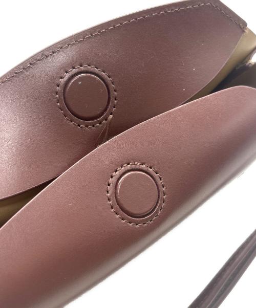 YAHKI（ヤーキ）YAHKI (ヤーキ) スタッズミニショルダーバッグ ブラウンの古着・服飾アイテム