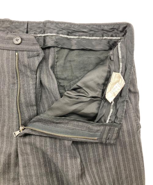 DOLCE & GABBANA（ドルチェ＆ガッバーナ）DOLCE & GABBANA (ドルチェ＆ガッバーナ) ストライプセットアップスーツ グレー サイズ:52の古着・服飾アイテム