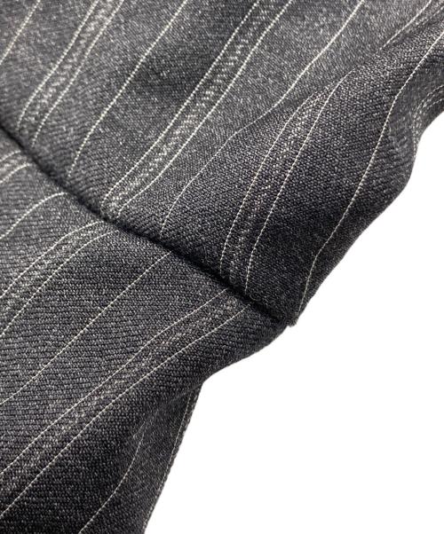 DOLCE & GABBANA（ドルチェ＆ガッバーナ）DOLCE & GABBANA (ドルチェ＆ガッバーナ) ストライプセットアップスーツ グレー サイズ:52の古着・服飾アイテム