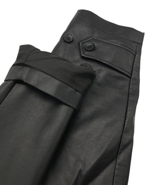 soerte（ソエルテ）soerte (ソエルテ) フェイクレザーカバーオール ブラック サイズ:2の古着・服飾アイテム