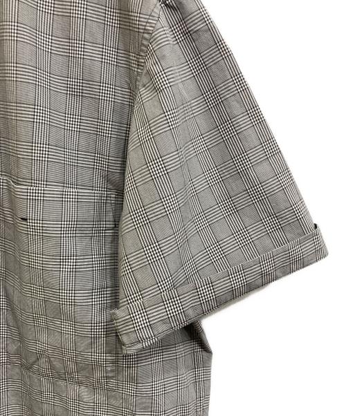 ATON（エイトン）ATON (エイトン) REGULAR COLLAR S/S SHIRT グレー サイズ:4の古着・服飾アイテム