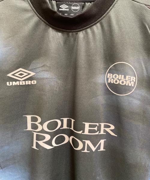 UMBRO（アンブロ）UMBRO (アンブロ) BOILER ROOM (ボイラールーム) FOOTBALL JERSEY グレー×ブルー サイズ:Mの古着・服飾アイテム