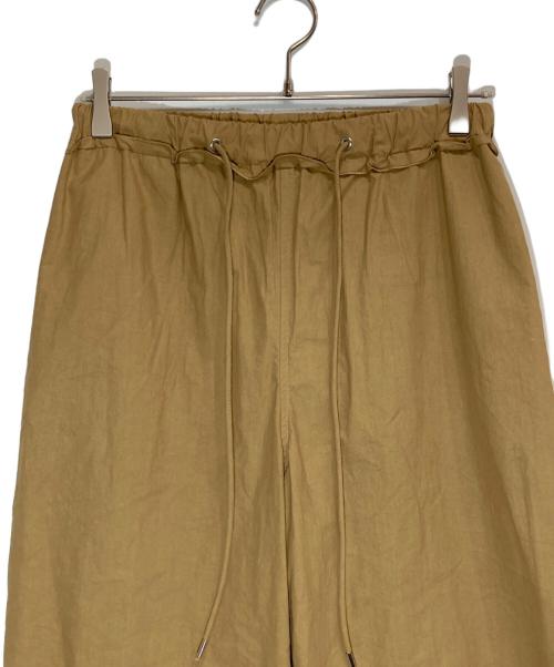 MACPHEE（マカフィー）MACPHEE (マカフィー) コットンタイプライター イージーストレートパンツ ベージュ サイズ:34の古着・服飾アイテム