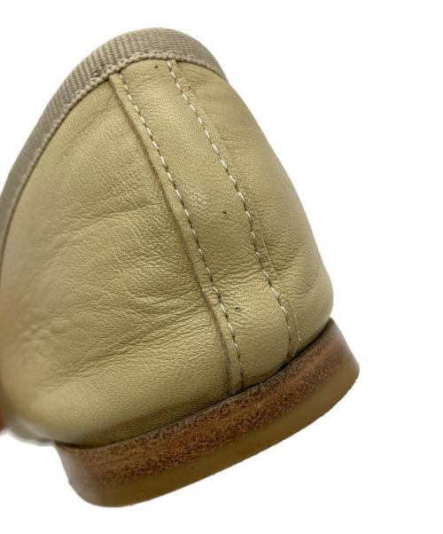 repetto（レペット）repetto (レペット) BEAUTY&YOUTH (ビューティーアンドユース) Cendrillon Ballerinas / Lambskin/V1020ABY ベージュ サイズ:37の古着・服飾アイテム