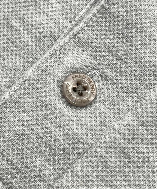 FRED PERRY（フレッドペリー）FRED PERRY (フレッドペリー) ポロシャツ グレー サイズ:Mの古着・服飾アイテム
