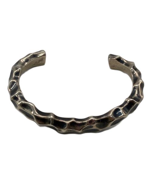 GARNI（ガルニ）GARNI (ガルニ) デザインバングル シルバーの古着・服飾アイテム