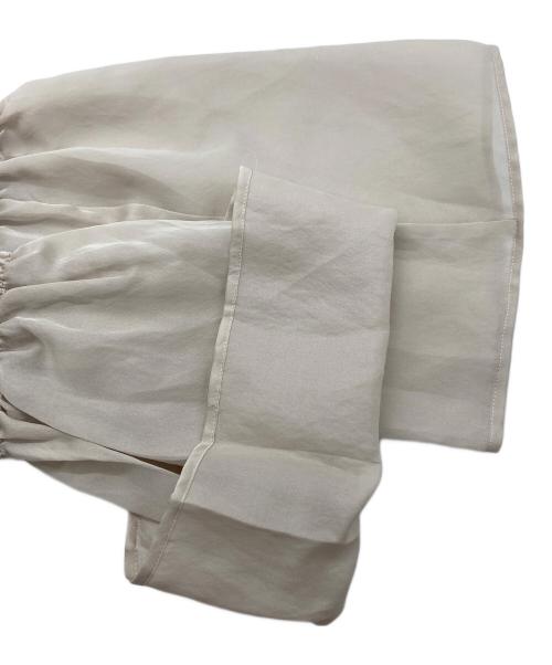 Noble（ノーブル）Noble (ノーブル) ブライトシアーフレアスリーブブラウス ベージュ サイズ:FREEの古着・服飾アイテム