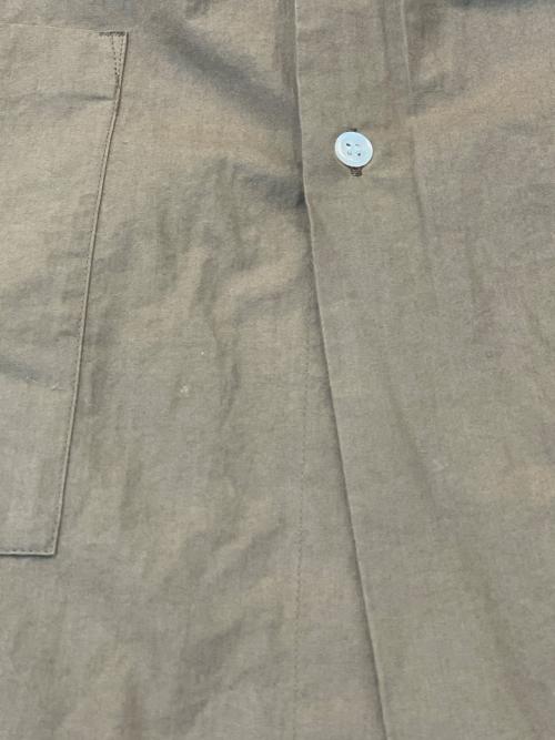 HUIS（ハウス）HUIS (ハウス) オーガニックコットンバンドカラーロングシャツ ブラウン サイズ:Fの古着・服飾アイテム