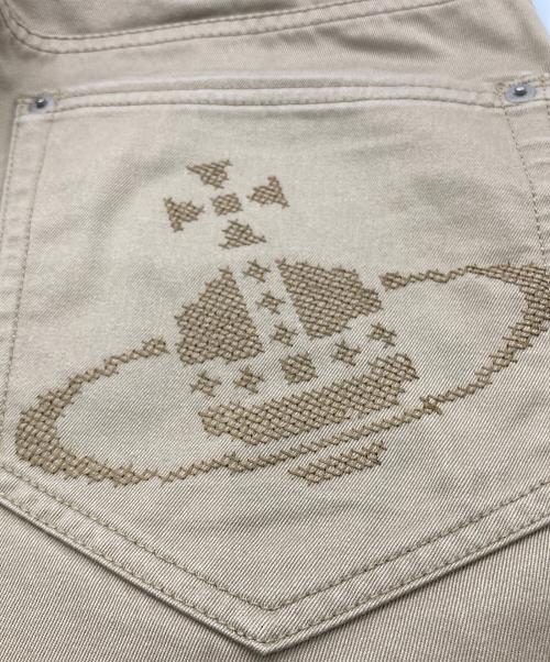 Vivienne Westwood man（ヴィヴィアン ウェストウッド マン）Vivienne Westwood man (ヴィヴィアン ウェストウッド マン) オーブ刺繍ボタンフライパンツ ベージュ サイズ:46の古着・服飾アイテム