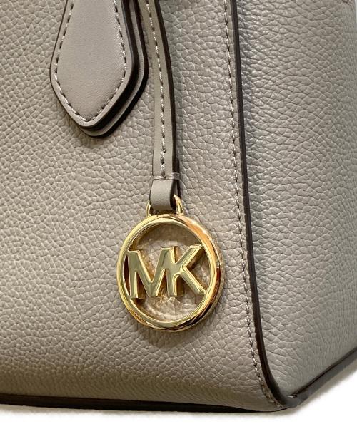 MICHAEL KORS（マイケル・コース）MICHAEL KORS (マイケルコース) ショルダーバッグ グレーの古着・服飾アイテム