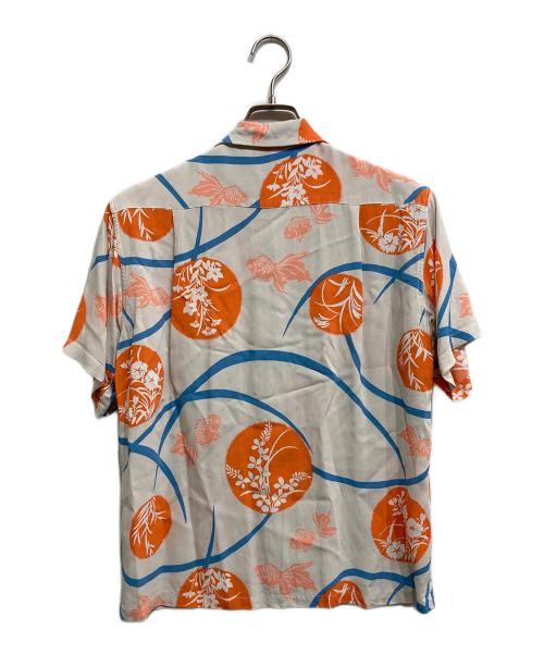 Sun Surf（サンサーフ）Sun Surf (サンサーフ) GOLD FISH アロハシャツ ホワイト×オレンジ サイズ:Sの古着・服飾アイテム