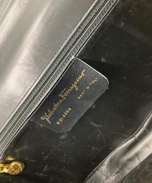 Salvatore Ferragamo（サルヴァトーレ フェラガモ）Salvatore Ferragamo (サルヴァトーレ フェラガモ) ガンチーニレザーショルダーバッグ ブラックの古着・服飾アイテム