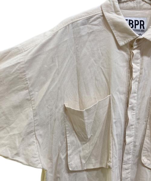 TIGHTBOOTH PRODUCTION（タイトブースプロダクション）TIGHTBOOTH PRODUCTION (タイトブースプロダクション) CORD BIG SHIRT アイボリー サイズ:Mの古着・服飾アイテム