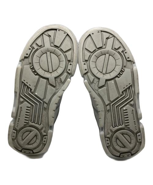 HENSHIN by KAMEN RIDER（ヘンシン バイ カメンライダー）HENSHIN by KAMEN RIDER (ヘンシン バイ カメンライダー) ウルフオルフェノク グレー サイズ:SIZE 25.5cmの古着・服飾アイテム