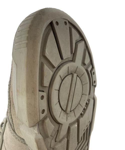 HENSHIN by KAMEN RIDER（ヘンシン バイ カメンライダー）HENSHIN by KAMEN RIDER (ヘンシン バイ カメンライダー) ウルフオルフェノク グレー サイズ:SIZE 25.5cmの古着・服飾アイテム