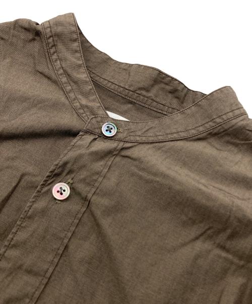 STILL BY HAND（スティルバイハンド）STILL BY HAND (スティルバイハンド) バンドカラーシャツ ブラウン サイズ:48の古着・服飾アイテム