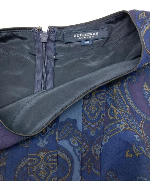 BURBERRY LONDON（バーバリーロンドン）BURBERRY LONDON (バーバリーロンドン) シルクノースリーブワンピース ネイビー サイズ:40の古着・服飾アイテム