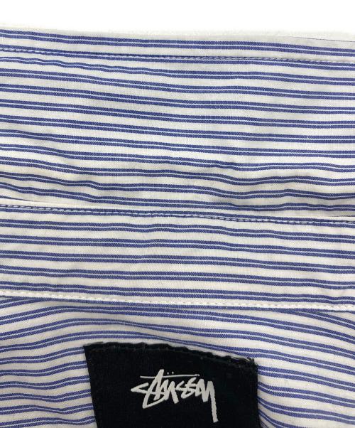 stussy（ステューシー）stussy (ステューシー) Big Button Stripe ブルー×ホワイト サイズ:Mの古着・服飾アイテム