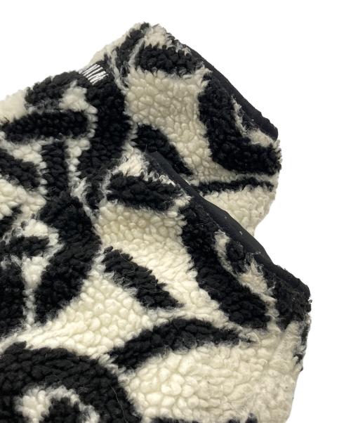 SUPREME（シュプリーム）Supreme (シュプリーム) Celtic Knot Reversible Fleece Hooded JKT ホワイト×ブラック サイズ:Lの古着・服飾アイテム