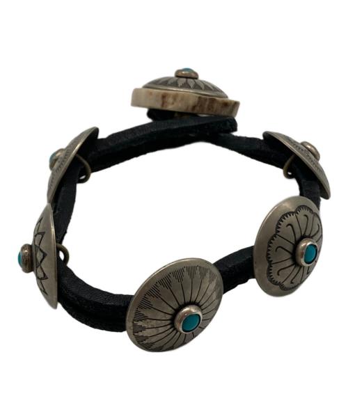 YUKETEN（ユケテン）YUKETEN (ユケテン) コンチョブレスレット ブラックの古着・服飾アイテム