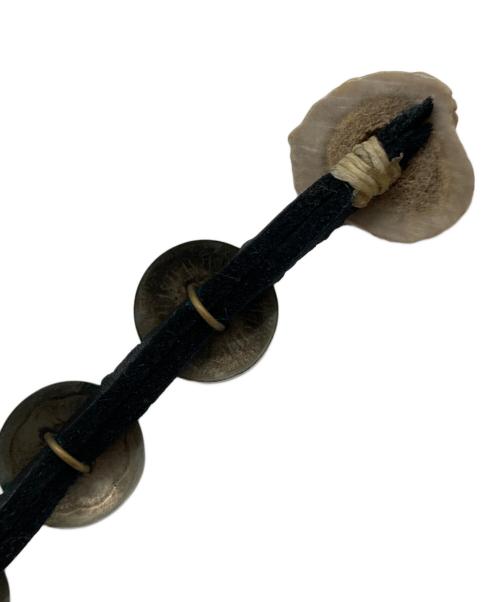 YUKETEN（ユケテン）YUKETEN (ユケテン) コンチョブレスレット ブラックの古着・服飾アイテム